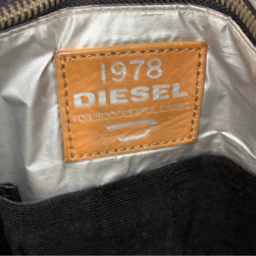 Vintage Diesel y2K Insulated Military Style Crossbody Bag unisex